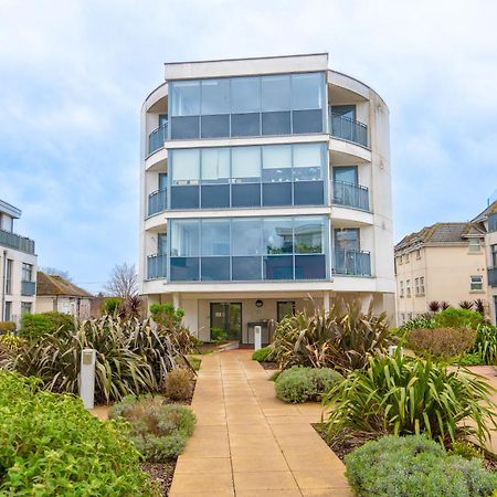 The Regency Suite - Modern 2-Bed 1-Bath Apartment Chertsey Luaran gambar