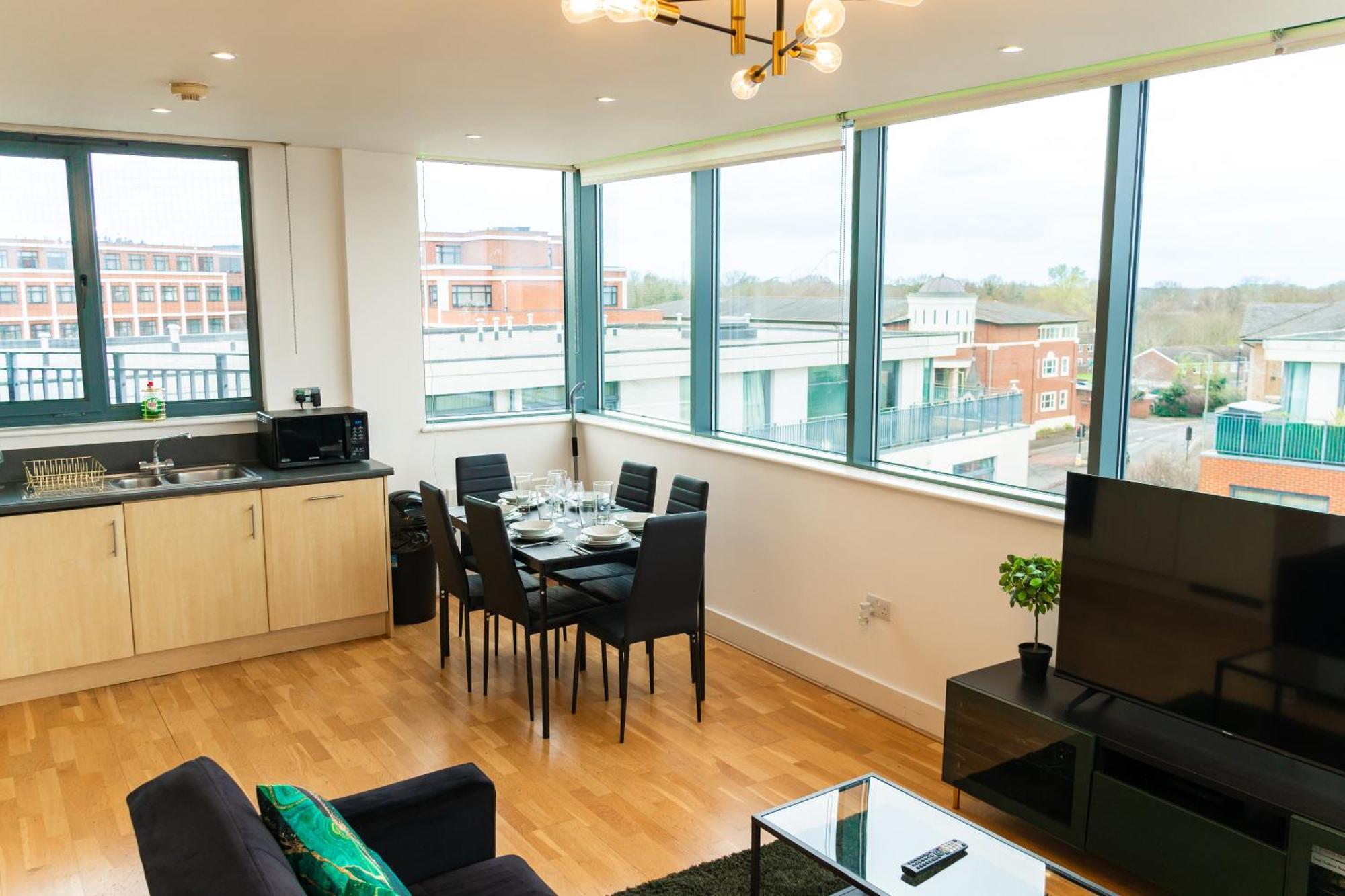 The Regency Suite - Modern 2-Bed 1-Bath Apartment Chertsey Luaran gambar