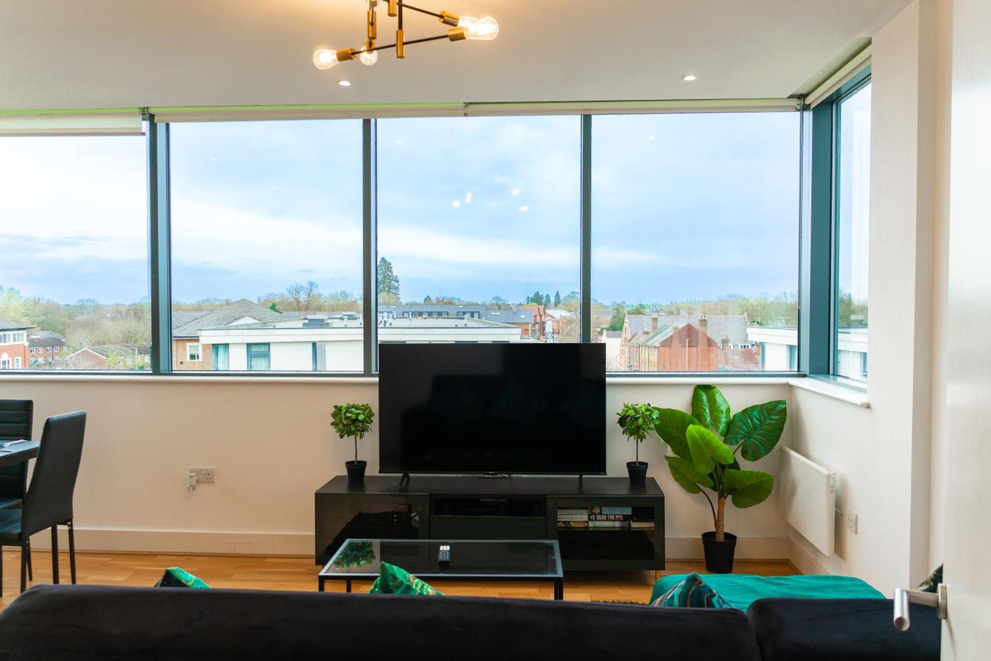 The Regency Suite - Modern 2-Bed 1-Bath Apartment Chertsey Luaran gambar
